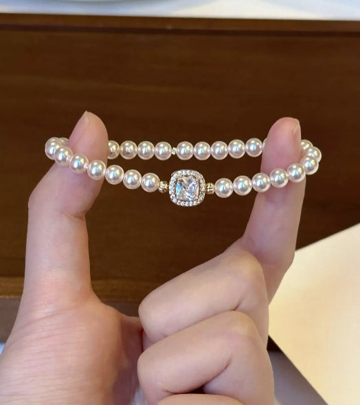  Pearl Bracelet